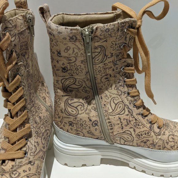 LAST DAY Free People Paisley Canvas Lace-up Hiker Design Boots NWOT Size 7 - Picture 3 of 11